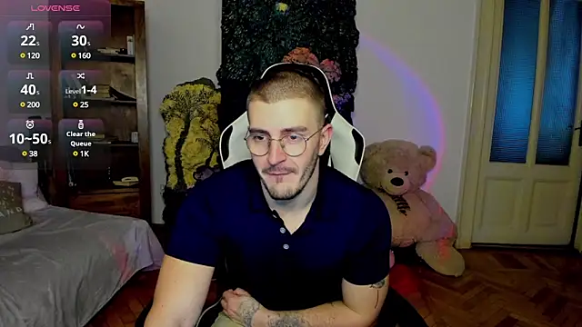JulianDylan online show from February 24, 2025, 5:54 am