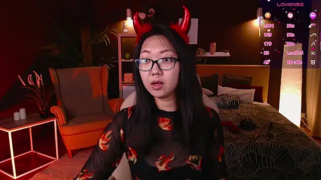 Snapshot of Marine_Vact chatting on September 10, 2025, 5:24 pm Marine Vact online show from September 10, 2025, 5:24 pm