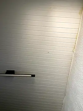 luara1988 online show from October 17, 2025, 11:24 am