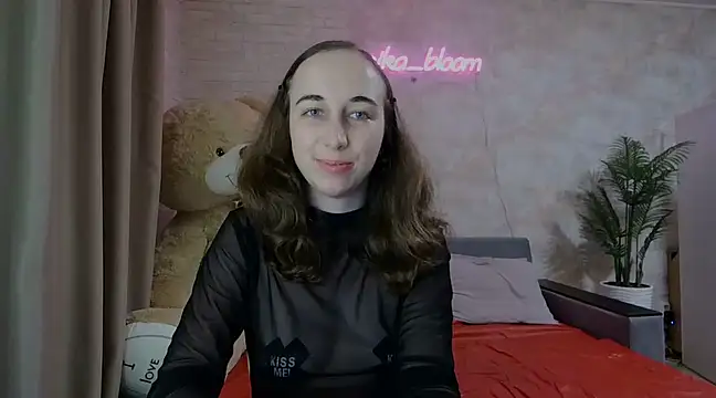 Anika bloom online show from March 15, 2025, 3:51 am