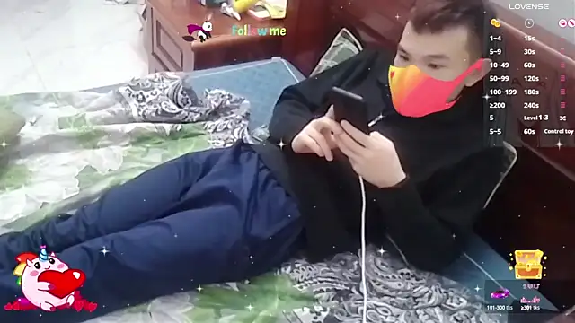 Snapshot of MIXEMKUTAKO chatting on December 13, 2024, 12:31 am MIXEMKUTAKO online show from December 13, 2024, 12:31 am