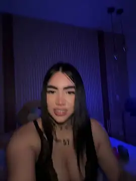 Nickiiiii online show from February 6, 2026, 5:56 am