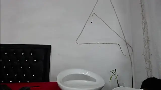 Damian hart 24CM online show from May 15, 2026, 10:11 am