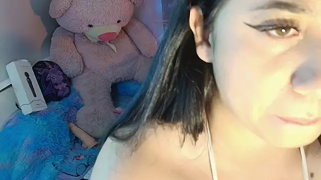 Snapshot of Kurumi57 chatting on September 29, 2025, 3:11 am Kurumi57 online show from September 29, 2025, 3:11 am