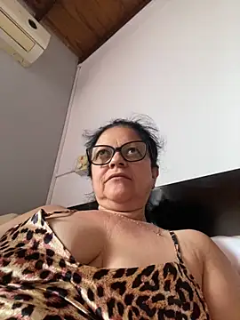 Sharongirl07 online show from October 9, 2025, 12:58 pm