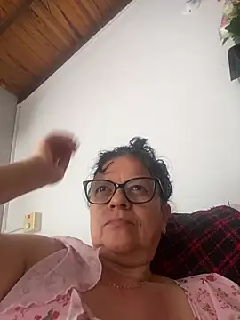 Sharongirl07 online show from April 3, 2026, 3:32 pm