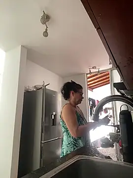 Sharongirl07 online show from June 3, 2026, 2:33 pm