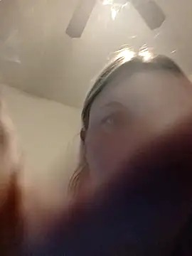 Snapshot of Playmate86 chatting on February 19, 2025, 3:39 am Playmate86 online show from February 19, 2025, 3:39 am