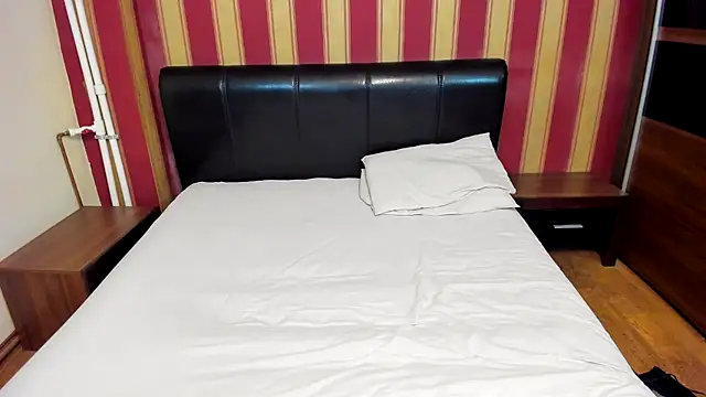 Snapshot of AshPage chatting on December 2, 2024, 1:25 am AshPage online show from December 2, 2024, 1:25 am