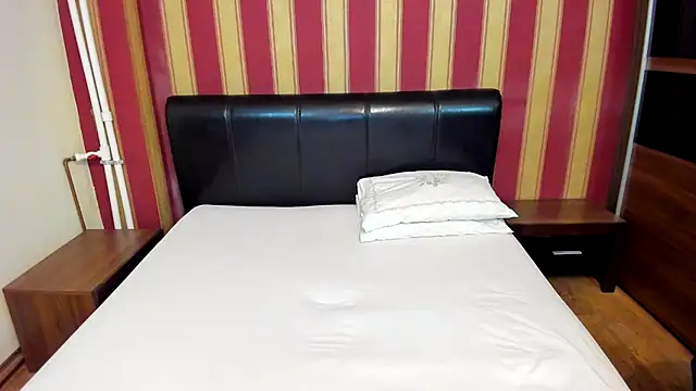 Snapshot of AshPage chatting on December 2, 2024, 8:44 pm AshPage online show from December 2, 2024, 8:44 pm