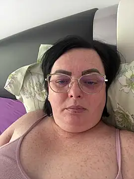 Snapshot of Amandamuller1982 chatting on December 30, 2024, 9:59 am Amandamuller1982 online show from December 30, 2024, 9:59 am