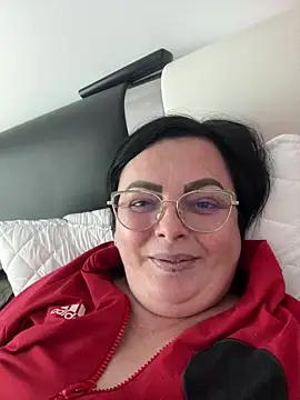 Snapshot of Amandamuller1982 chatting on January 8, 2025, 11:32 am Amandamuller1982 online show from January 8, 2025, 11:32 am