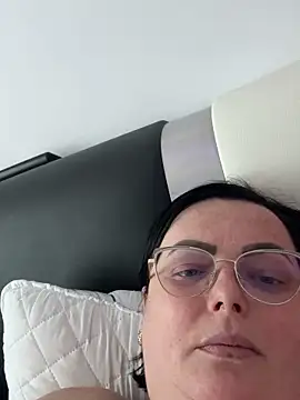 Snapshot of Amandamuller1982 chatting on January 15, 2025, 9:45 am Amandamuller1982 online show from January 15, 2025, 9:45 am