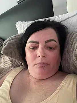 Snapshot of Amandamuller1982 chatting on February 10, 2025, 2:37 pm Amandamuller1982 online show from February 10, 2025, 2:37 pm