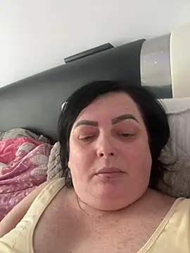 Snapshot of Amandamuller1982 chatting on February 11, 2025, 12:48 pm Amandamuller1982 online show from February 11, 2025, 12:48 pm