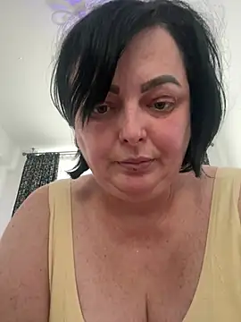 Snapshot of Amandamuller1982 chatting on February 12, 2025, 10:03 am Amandamuller1982 online show from February 12, 2025, 10:03 am