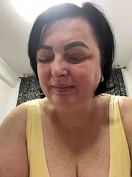 Snapshot of Amandamuller1982 chatting on February 13, 2025, 4:43 am Amandamuller1982 online show from February 13, 2025, 4:43 am