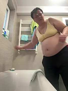 Snapshot of Amandamuller1982 chatting on February 13, 2025, 12:00 pm Amandamuller1982 online show from February 13, 2025, 12:00 pm