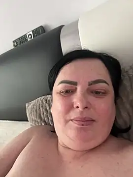 Snapshot of Amandamuller1982 chatting on February 20, 2025, 9:44 am Amandamuller1982 online show from February 20, 2025, 9:44 am