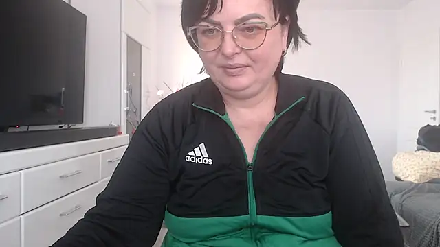 Snapshot of Amandamuller1982 chatting on February 25, 2025, 6:47 am Amandamuller1982 online show from February 25, 2025, 6:47 am