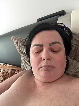 Snapshot of Amandamuller1982 chatting on March 4, 2025, 11:08 am Amandamuller1982 online show from March 4, 2025, 11:08 am