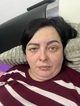 Snapshot of Amandamuller1982 chatting on March 11, 2025, 4:10 am Amandamuller1982 online show from March 11, 2025, 4:10 am