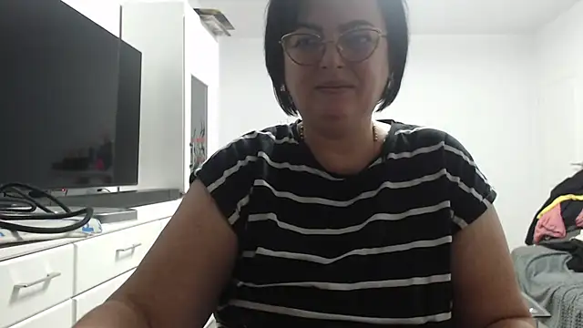 Snapshot of Amandamuller1982 chatting on October 17, 2025, 10:34 pm Amandamuller1982 online show from October 17, 2025, 10:34 pm