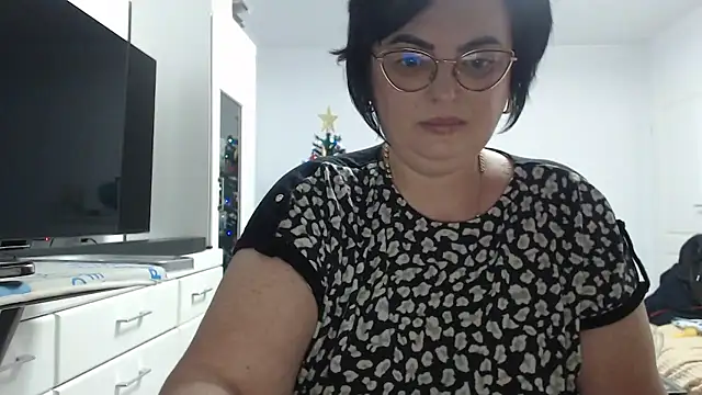 Amandamuller1982 online show from January 16, 2026, 10:36 pm