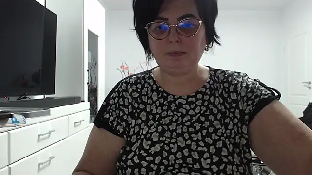 Amandamuller1982 online show from February 2, 2026, 7:12 pm