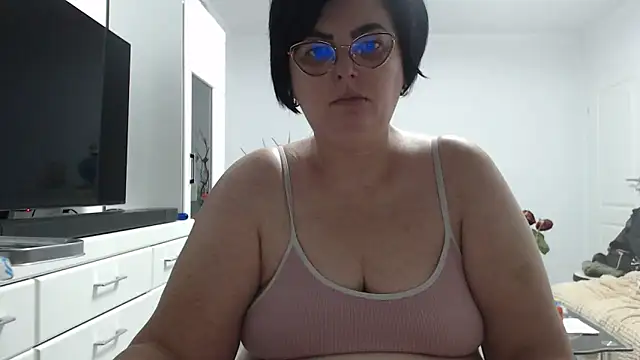 Amandamuller1982 online show from March 9, 2026, 9:19 pm