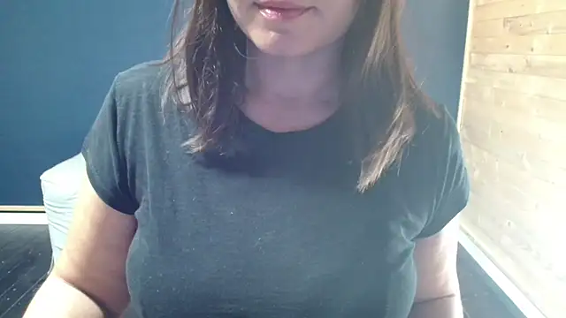 Snapshot of NovaBabe21 chatting on September 23, 2025, 7:44 am NovaBabe21 online show from September 23, 2025, 7:44 am