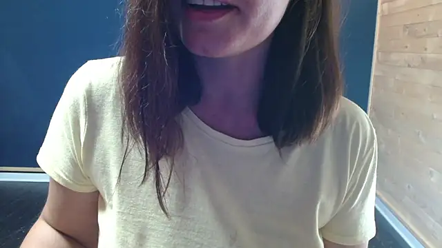 Snapshot of NovaBabe21 chatting on September 27, 2025, 5:18 pm NovaBabe21 online show from September 27, 2025, 5:18 pm