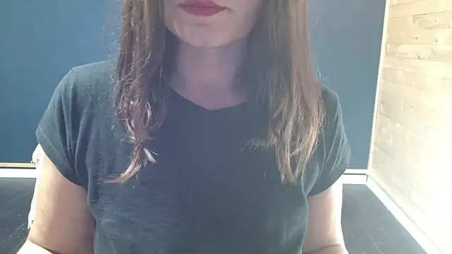 Snapshot of NovaBabe21 chatting on October 3, 2025, 8:33 am NovaBabe21 online show from October 3, 2025, 8:33 am