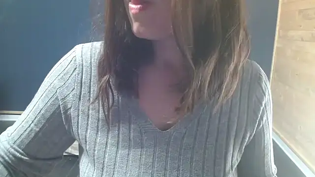 Snapshot of NovaBabe21 chatting on October 10, 2025, 12:42 am NovaBabe21 online show from October 10, 2025, 12:42 am