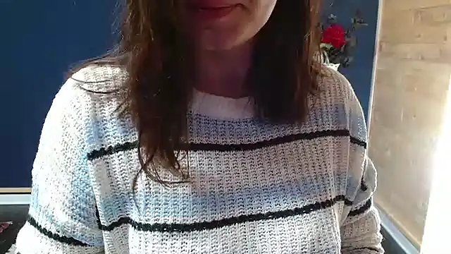 Snapshot of NovaBabe21 chatting on October 28, 2025, 5:44 am NovaBabe21 online show from October 28, 2025, 5:44 am