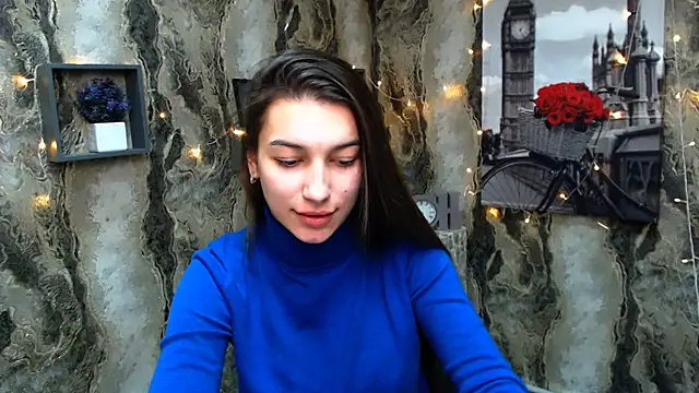 KarolinaRosse  online show from January 6, 2025, 1:30 pm