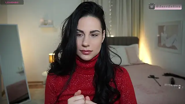 ZoeeZolton online show from March 22, 2025, 12:46 pm