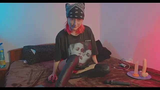 Snapshot of Bloom-fairy chatting on January 16, 2026, 1:15 pm Bloom-fairy online show from January 16, 2026, 1:15 pm