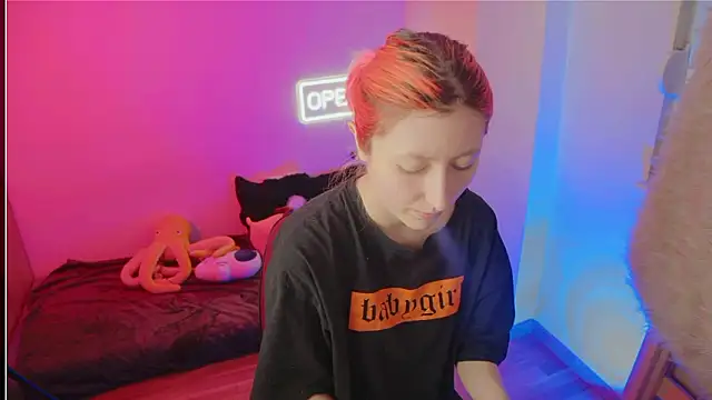 Snapshot of Bloom-fairy chatting on February 22, 2026, 2:59 pm Bloom-fairy online show from February 22, 2026, 2:59 pm