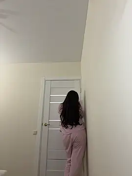 Sweet Khalifa  online show from January 24, 2025, 5:32 pm