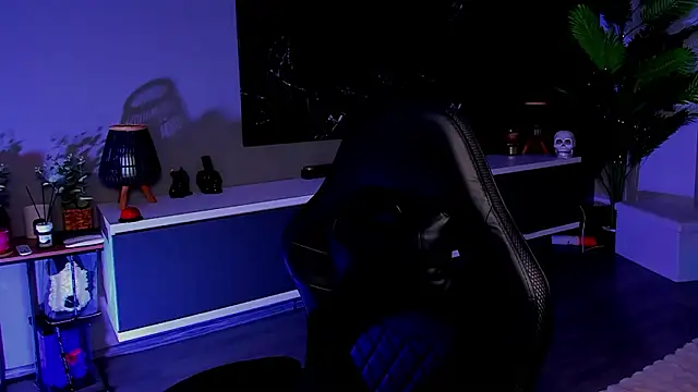 anemarieejolie online show from March 5, 2026, 6:15 pm