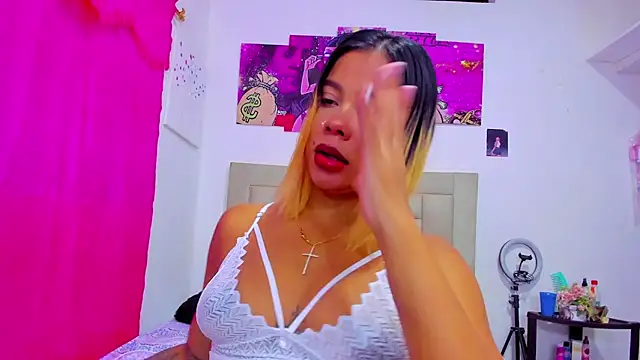 Snapshot of Miranda-brow chatting on January 30, 2025, 9:58 pm Miranda-brow online show from January 30, 2025, 9:58 pm