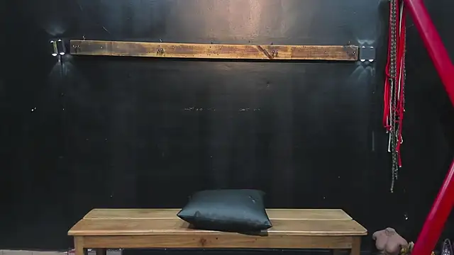 BDSM Vantablack  online show from May 6, 2026, 4:08 am