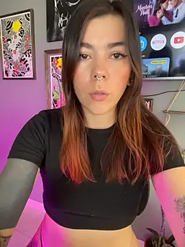 Snapshot of luccianagreyy chatting on November 10, 2025, 8:08 pm luccianagreyy online show from November 10, 2025, 8:08 pm