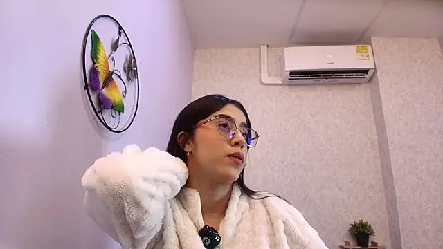 Amy wats0n online show from February 16, 2026, 7:10 pm