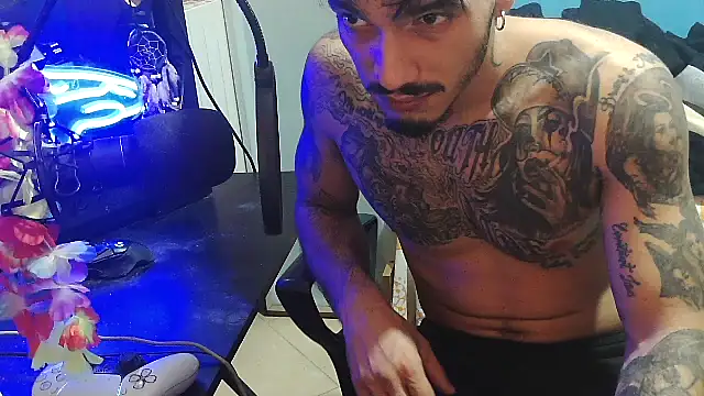 Snapshot of Badboyi1997 chatting on September 29, 2025, 10:25 pm Badboyi1997 online show from September 29, 2025, 10:25 pm