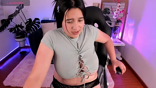 Pamela cheverry online show from February 6, 2025, 6:51 am