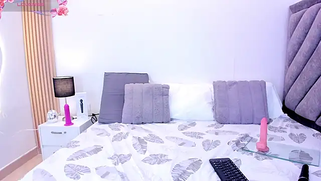 Snapshot of ValeryPettry_1 chatting on December 28, 2024, 10:13 pm ValeryPettry 1 online show from December 28, 2024, 10:13 pm