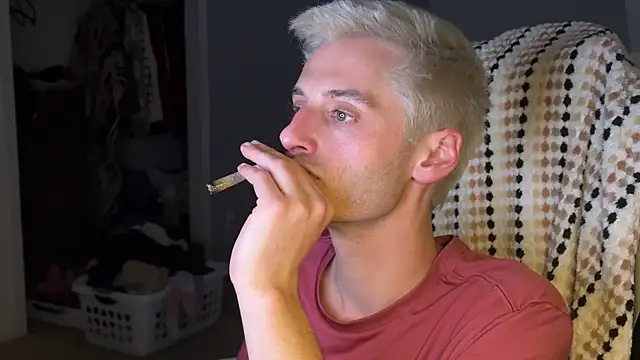 Snapshot of Dylansd chatting on December 30, 2024, 9:27 am Dylansd online show from December 30, 2024, 9:27 am