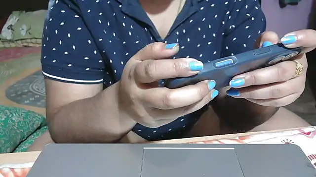 Snapshot of Rani_devi88 chatting on February 2, 2026, 7:07 am Rani devi88 online show from February 2, 2026, 7:07 am